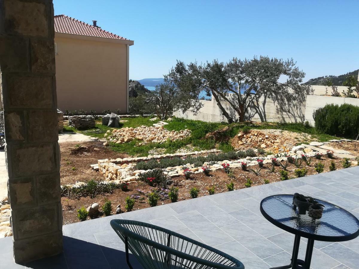 Apartments Denis Makarska Exterior foto
