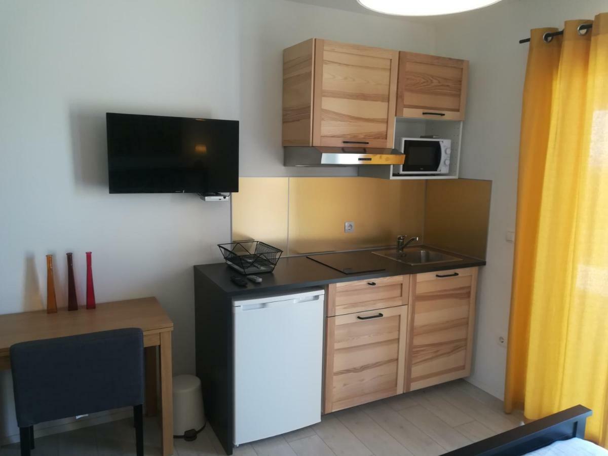 Apartments Denis Makarska Exterior foto